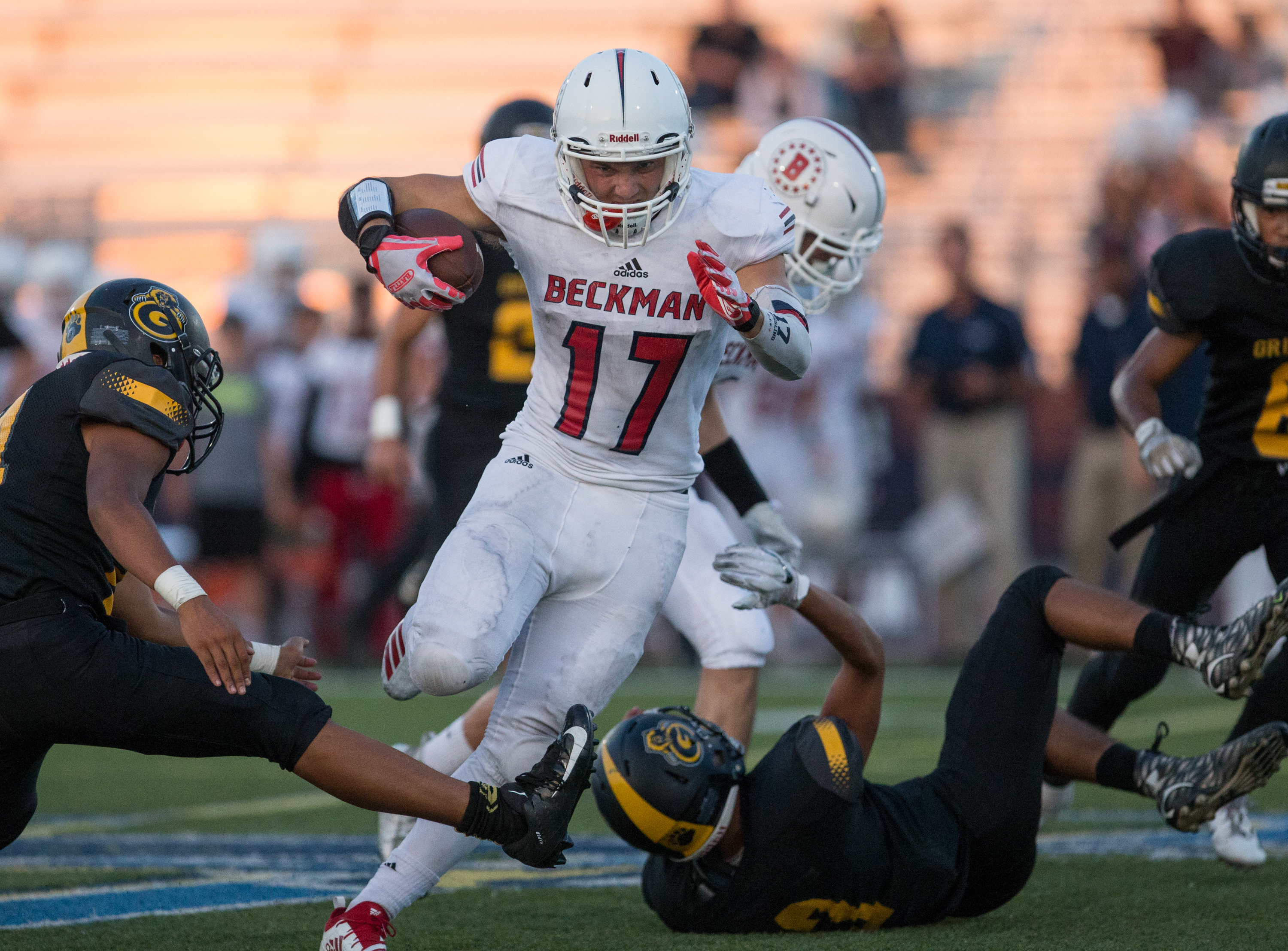 Beckman Opens Season With 30 6 Victory Over Godinez