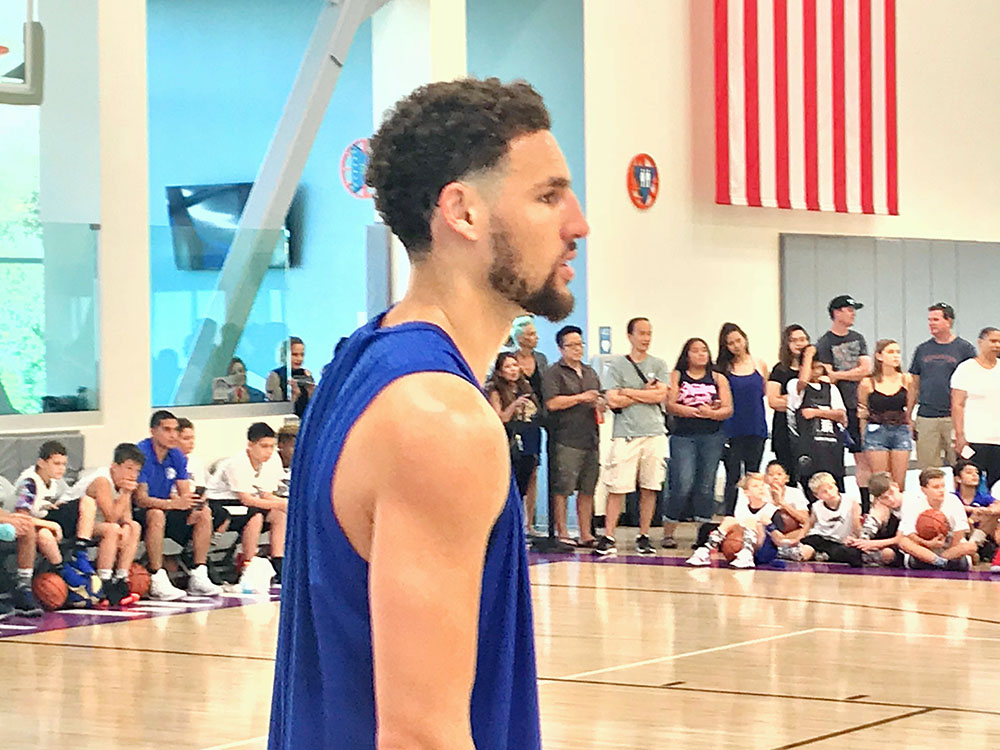 Nba Champion Klay Thompson Holds Court In Ladera Sports Center Oc Sports Zone Mobile