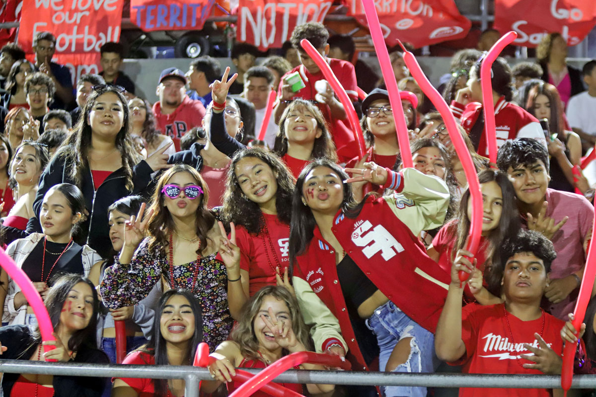 PHOTOS: Spirit showcased at Orange County homecoming football games -, image size:1200x800