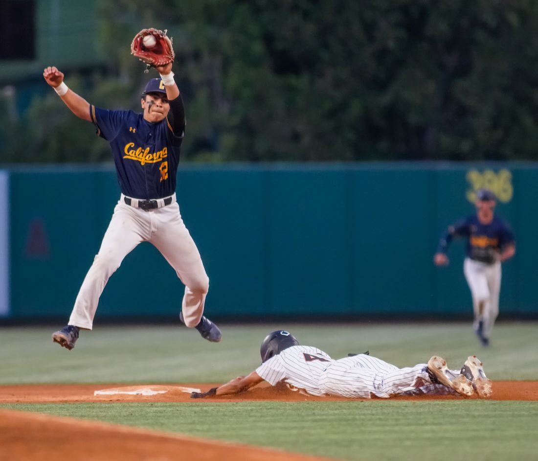 Segerstrom Baseball Plays at Angel Stadium – Segerstrom News