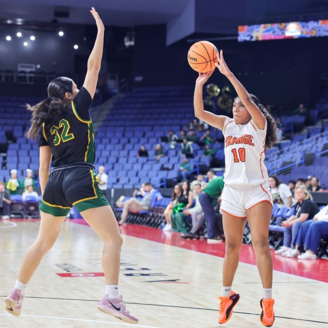 Orange’s Jalyssa Loatman takes a shot