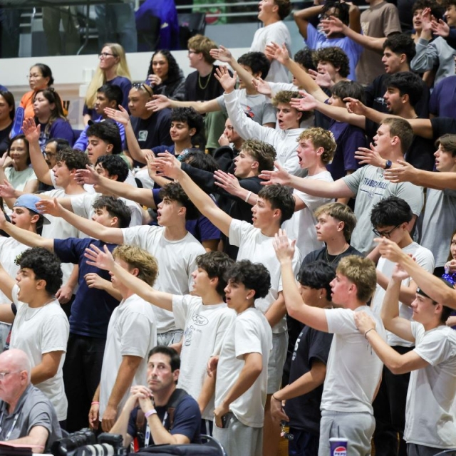 Trabuco Hills fans respond to a big play