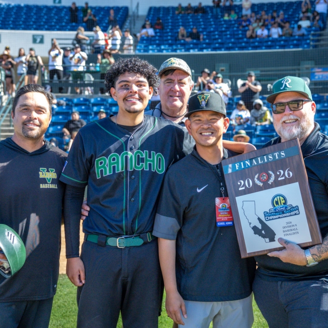 Rancho Alamitos poses witht the Finalist plaque
